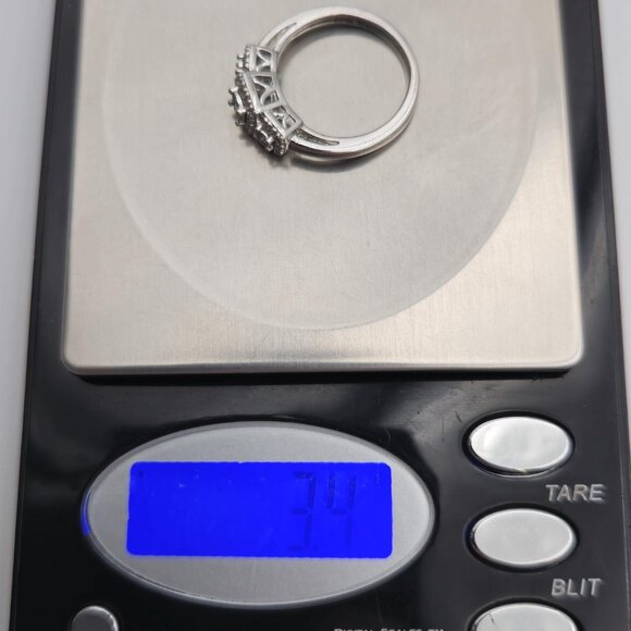 Size 7 Sterling Silver Small Diamonds Ring A1865 - Picture 9 of 9